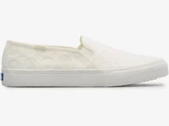 Hot Women's Double Decker Circle Crochet Slip On Sneaker Women Slip Ons